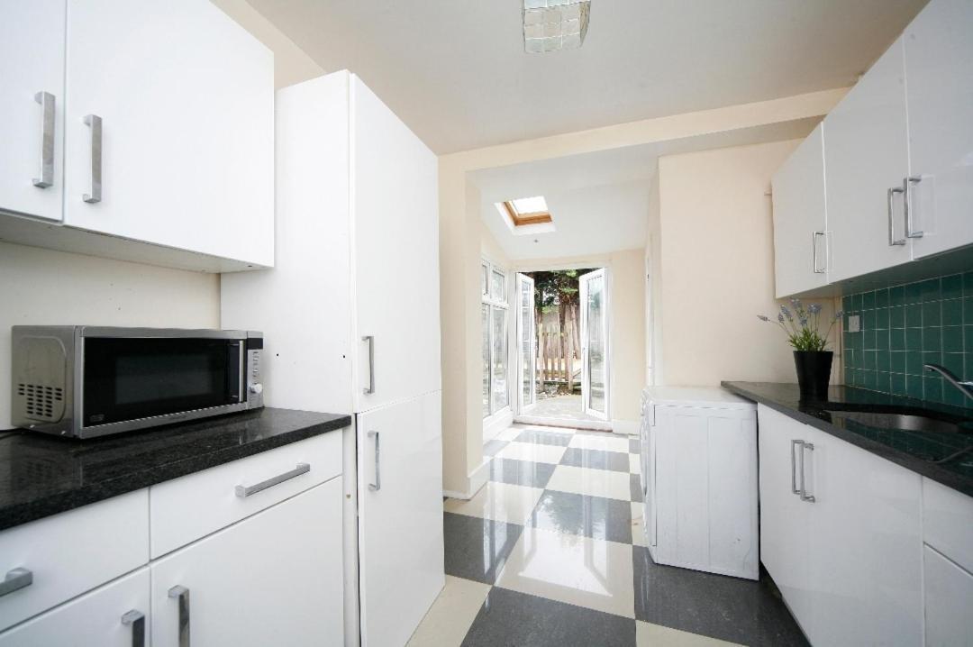 Aparthotel London Comfy Doubles Zewnętrze zdjęcie