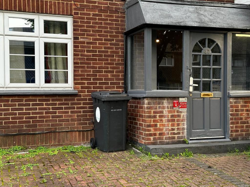 Aparthotel London Comfy Doubles Zewnętrze zdjęcie